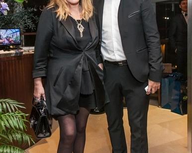 Вот это ножки в Сети обсуждают 70-летнюю Аллу Пугачеву в платье с полупрозрачной юбкой